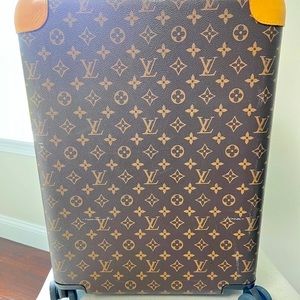COPY - Louis Vuitton Horizon 50